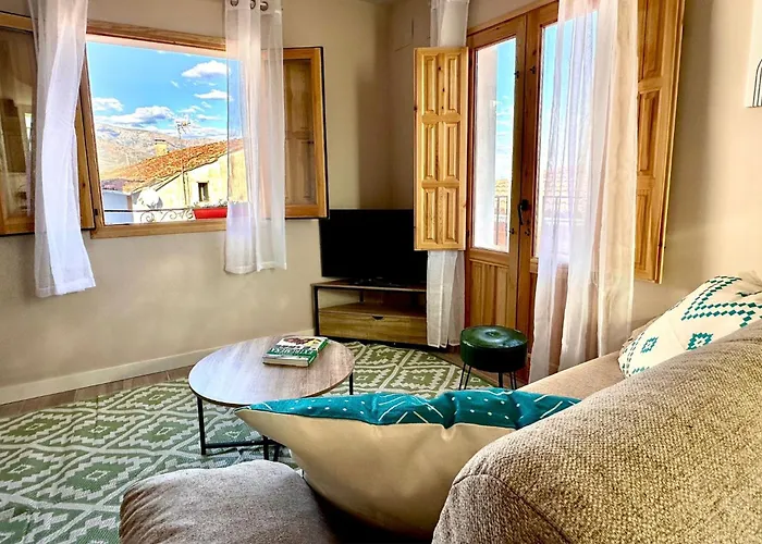 Almavera Casa Pura Vida * מדריגל דה לה וורה