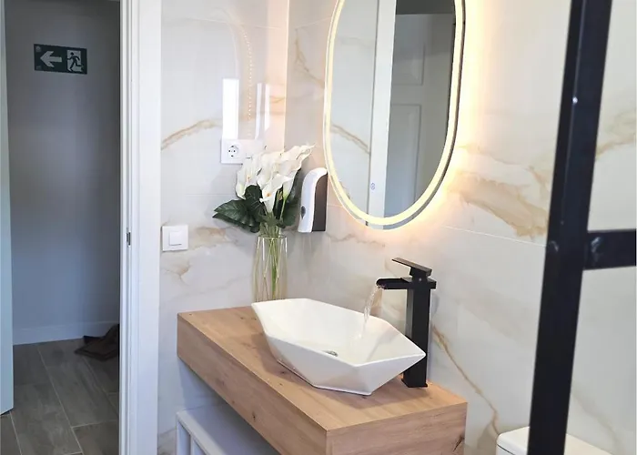 Almavera Casa Pura Vida Madrigal de la Vera