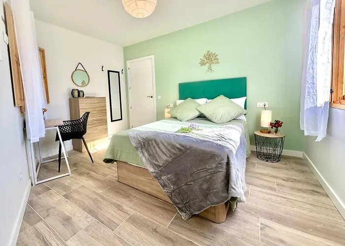 Almavera Casa Pura Vida * מדריגל דה לה וורה