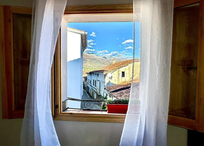 Almavera Casa Pura Vida * מדריגל דה לה וורה