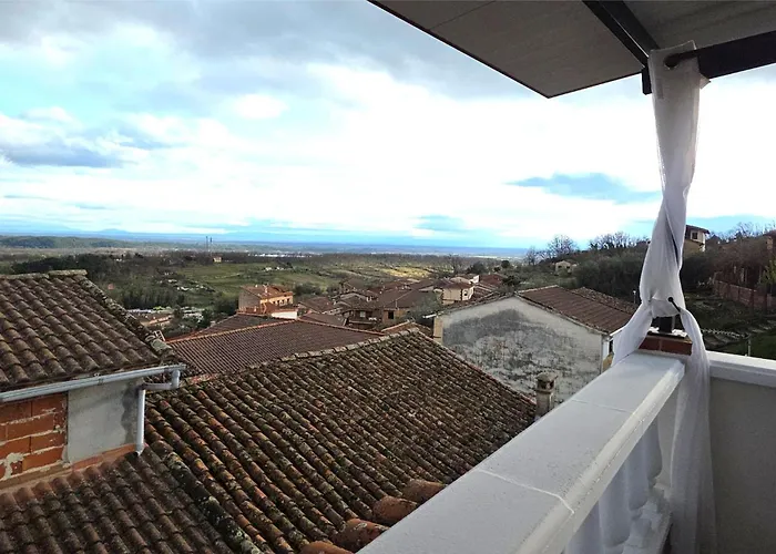 Almavera Casa Pura Vida Madrigal de la Vera