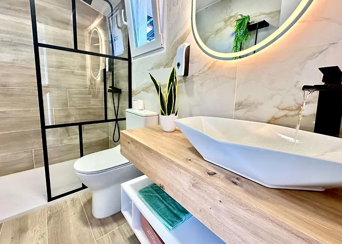 Almavera Casa Pura Vida * Madrigal de la Vera