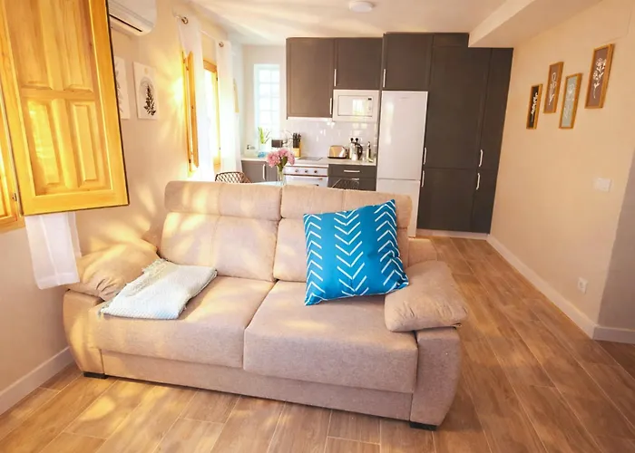 Almavera Casa Pura Vida מדריגל דה לה וורה